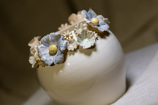 Coroa de flores em vaso