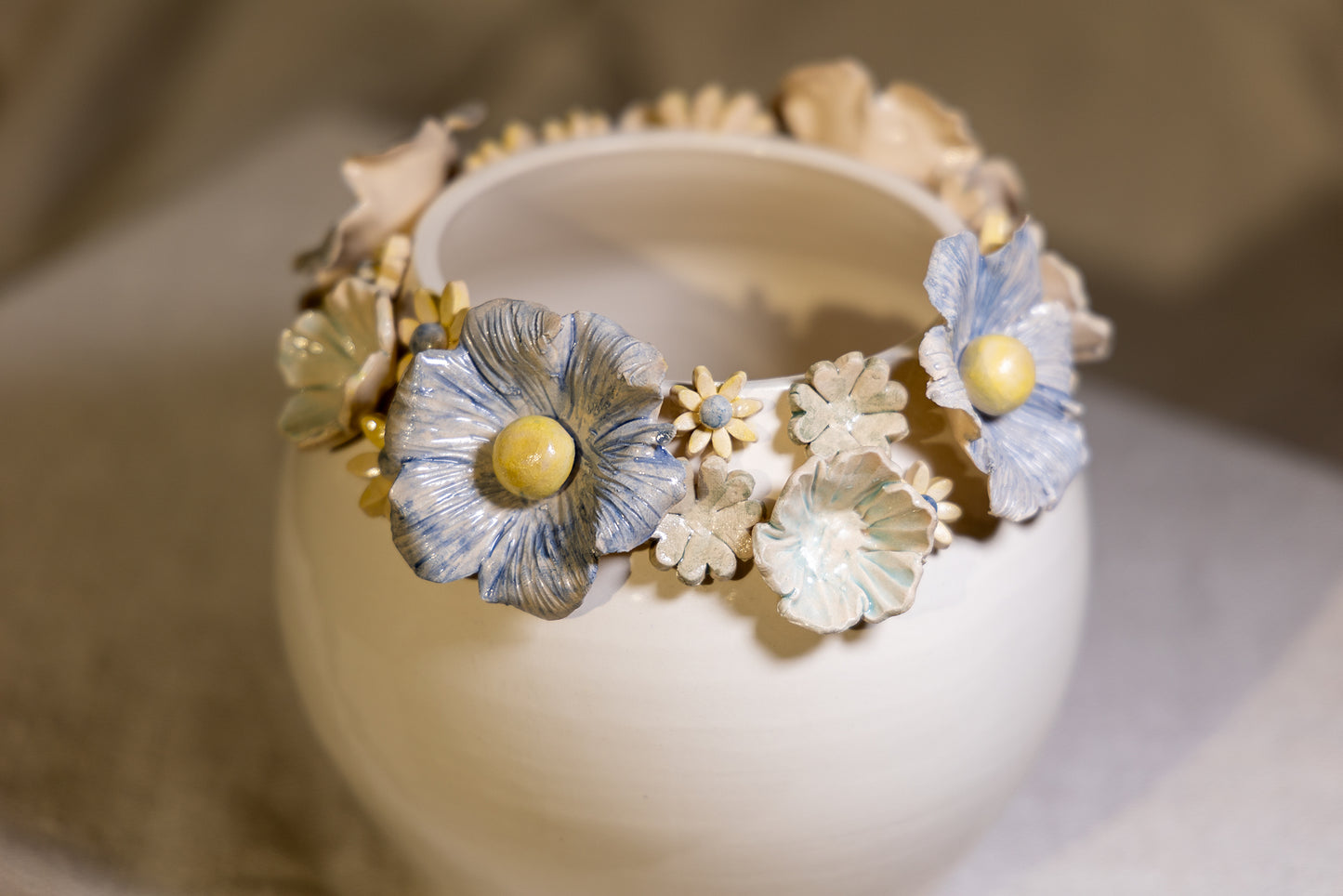Coroa de flores em vaso